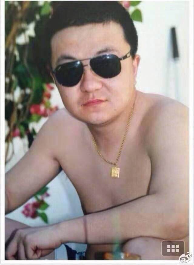 1638023762293014723.jpg 001ivvdhly1gwskbcldznj60hs0oc75402.jpg